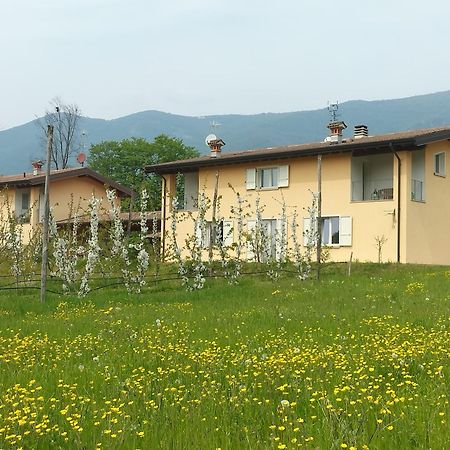 Cascina Legnago Bilocale A 6 Chilometri Da Salo' Apartment Villanuova sul clisi Ngoại thất bức ảnh