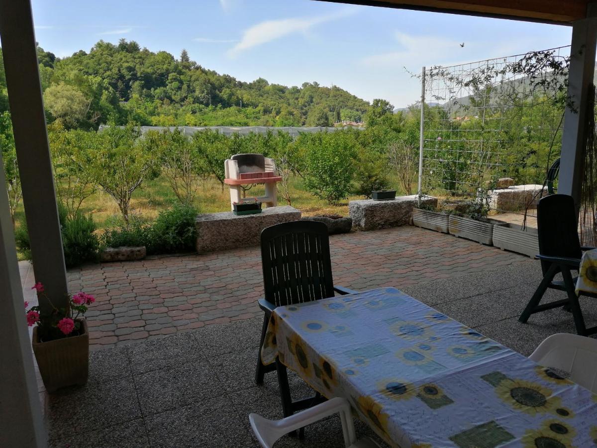Cascina Legnago Bilocale A 6 Chilometri Da Salo' Apartment Villanuova sul clisi Ngoại thất bức ảnh
