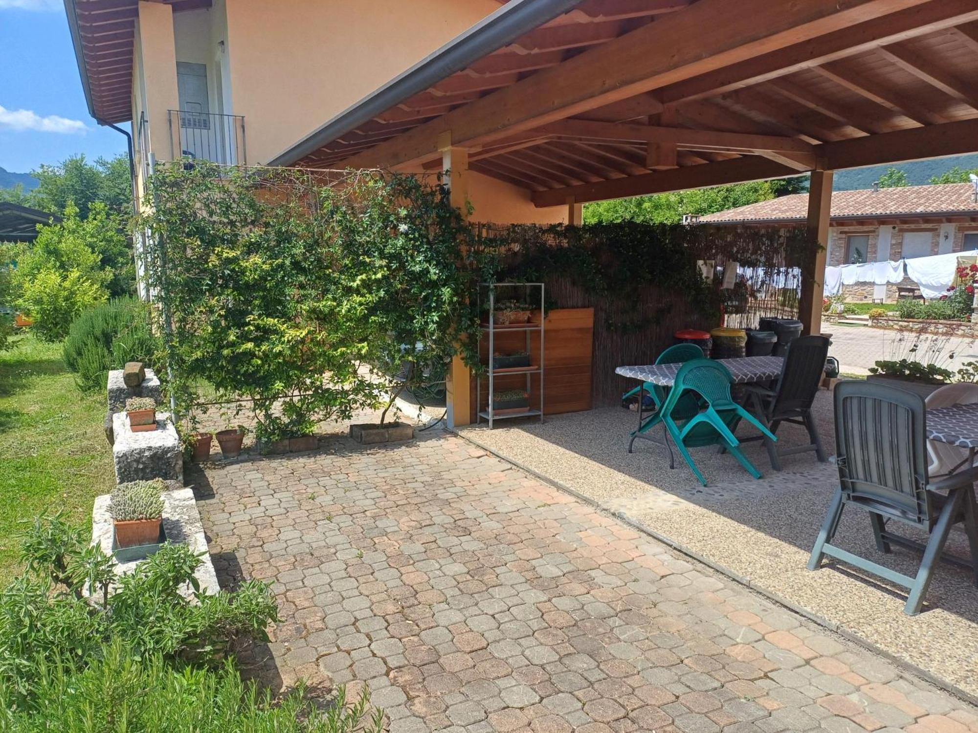 Cascina Legnago Bilocale A 6 Chilometri Da Salo' Apartment Villanuova sul clisi Ngoại thất bức ảnh