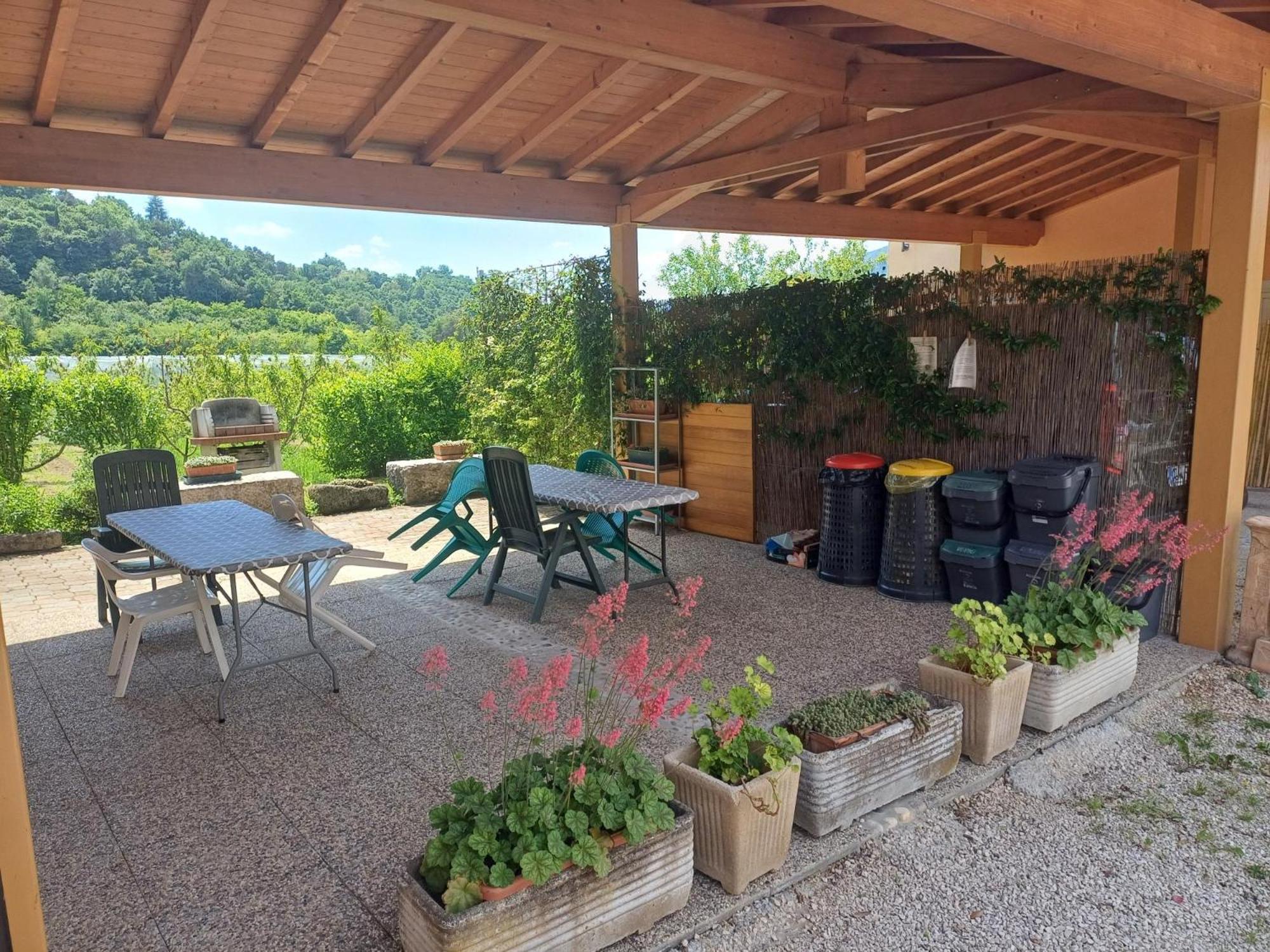Cascina Legnago Bilocale A 6 Chilometri Da Salo' Apartment Villanuova sul clisi Ngoại thất bức ảnh